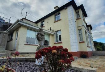 Hillside has Balcony rooms