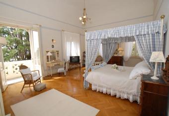 Villa la Moresca Relais de Charme B&B Adults only allows 18 year olds to book a room