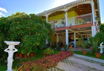 appart saisonnier: bois l  l   has Balcony rooms