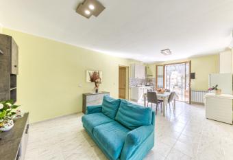 Appartamento Il Gelso has Balcony rooms