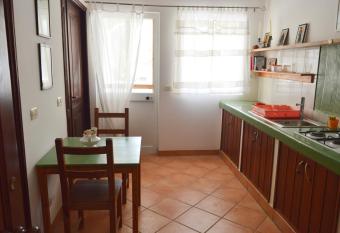 Appartamento Casa Agata-Sal Rei centro allows 18 year olds to book a room