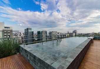 Valpi GO 24 allows 18 year olds to book a room