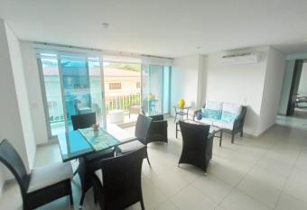 HERMOSO Y AMPLIO APARTAMENTO RODADERO CON PISCINA has rooms with a private hot tub