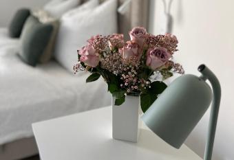 Wanderlust Petrisberg - Studio 54 has Balcony rooms