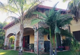 Capo Rama Residence has Balcony rooms