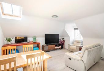 Better than a hotel allows 18 year olds to book a room