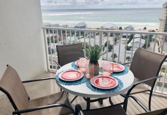 Ocean View and Sunset Views at LTW 904 has rooms with a private hot tub