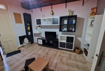 Casa Vacanze BeB Amato allows 18 year olds to book a room