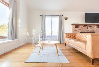 30 Pct Off! Malibu Romantic Suite  Ocean View  Beach allows 18 year olds to book a room