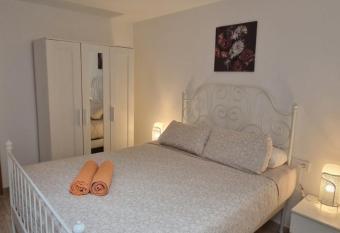 Estudio Mateo has Balcony rooms