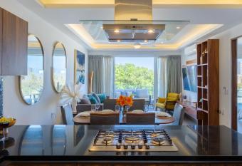 Condo Believe 202 has rooms with a private hot tub