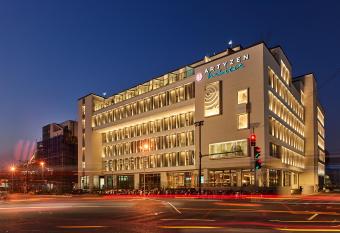 Artyzen Habitat Suzhou has Balcony rooms