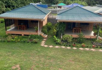 MoKo Lodge Moorea has Balcony rooms