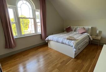 clover cottage has Balcony rooms