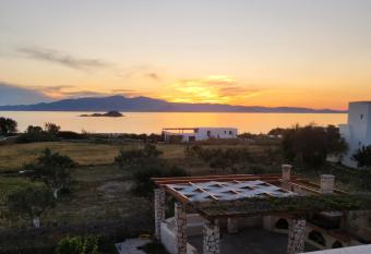 Diamantis kite-surf House has Balcony rooms