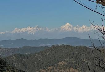 SERENE VILLA Himalayan View- by THHP SOCIETY, Mukteshwar has Balcony rooms