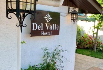 Hostal del Valle allows 18 year olds to book a room
