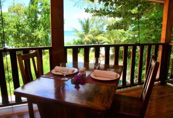 Villa Anse La Blague has Balcony rooms