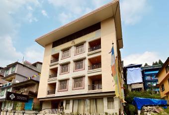 Lingmoo Residency has Balcony rooms