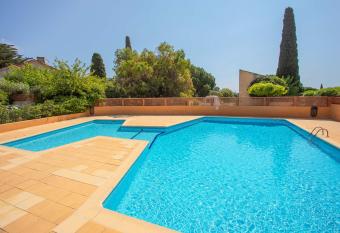 R  sidence Les Pescadi  res has Balcony rooms