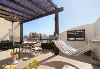 Sunset House Algarve has Balcony rooms