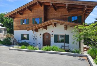 The Suites on Main has Balcony rooms