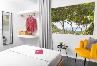 Vino luxury suites has Balcony rooms