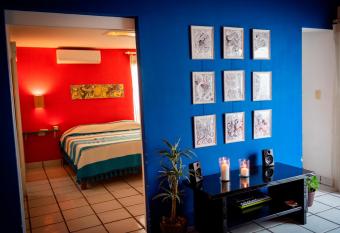 Casa Colorida has Balcony rooms