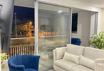 Apartamento entero en el norte has Balcony rooms