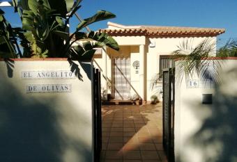 Guest House El Angelito de Olivas has Balcony rooms