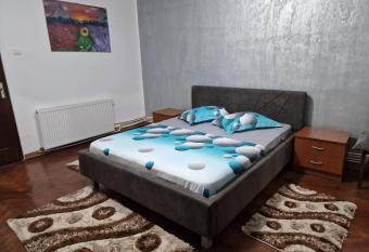 GARSONIERA   N REGIM HOTELIER has Balcony rooms