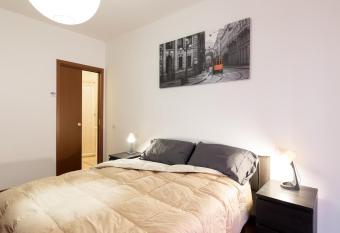 [Strategico Rho Fiera-Milano] Vanzago Home Deluxe has Balcony rooms