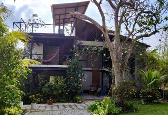 Casa Abundancia has Balcony rooms