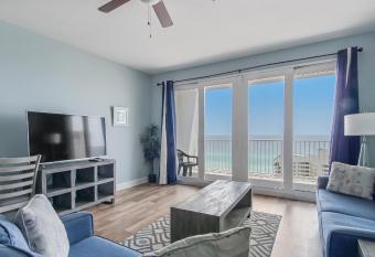Ocean View- Steps from the beach at LTW 1608 has rooms with a private hot tub
