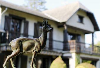 Villa les Isards au c  ur d Argel  s-Gazost has Balcony rooms