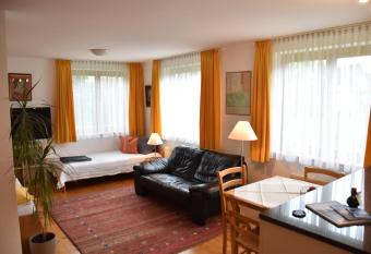 Apartment Denk allows 18 year olds to book a room