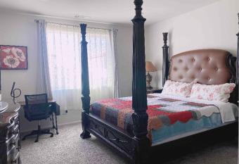 Large master bedroom with Separate bathroom and work desk on the first floor allows 18 year olds to book a room