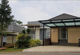 Villa Adem Tamdik has Balcony rooms