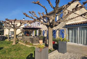 mas de manon has Balcony rooms