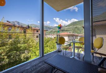 Holiday Speed has Balcony rooms