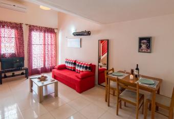 Mat Old Town Apartments B allows 18 year olds to book a room