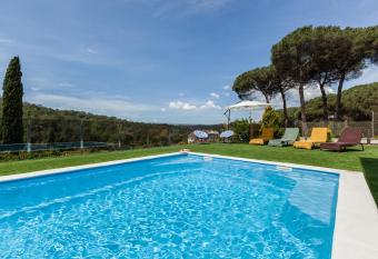 Armonia estudio, comparte exterior has Balcony rooms