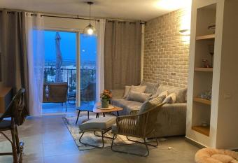 high lights huose has Balcony rooms