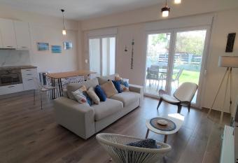 To Helidoni Apartment & Gardens has Balcony rooms