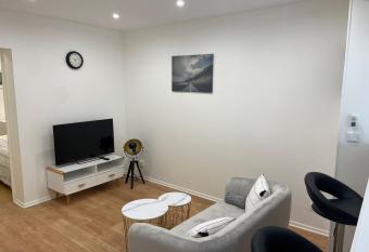 Appartement cosy F2 allows 18 year olds to book a room