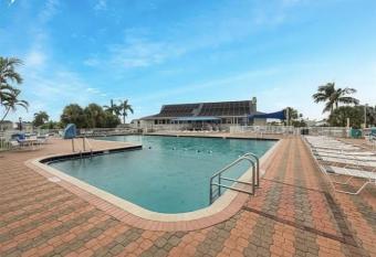 Mermaid Haven has Balcony rooms