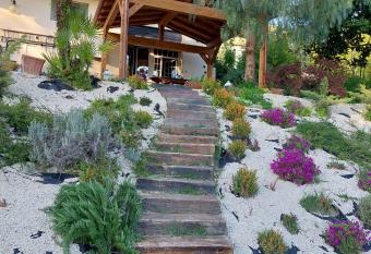 Loft, Il Giardino Sabino allows 18 year olds to book a room