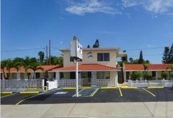 EBBTIDE INN has Balcony rooms