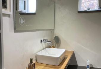 antico e moderno con design has Balcony rooms