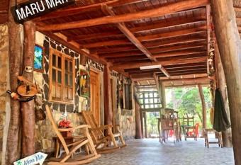 Hostal Casa Marumar has Balcony rooms